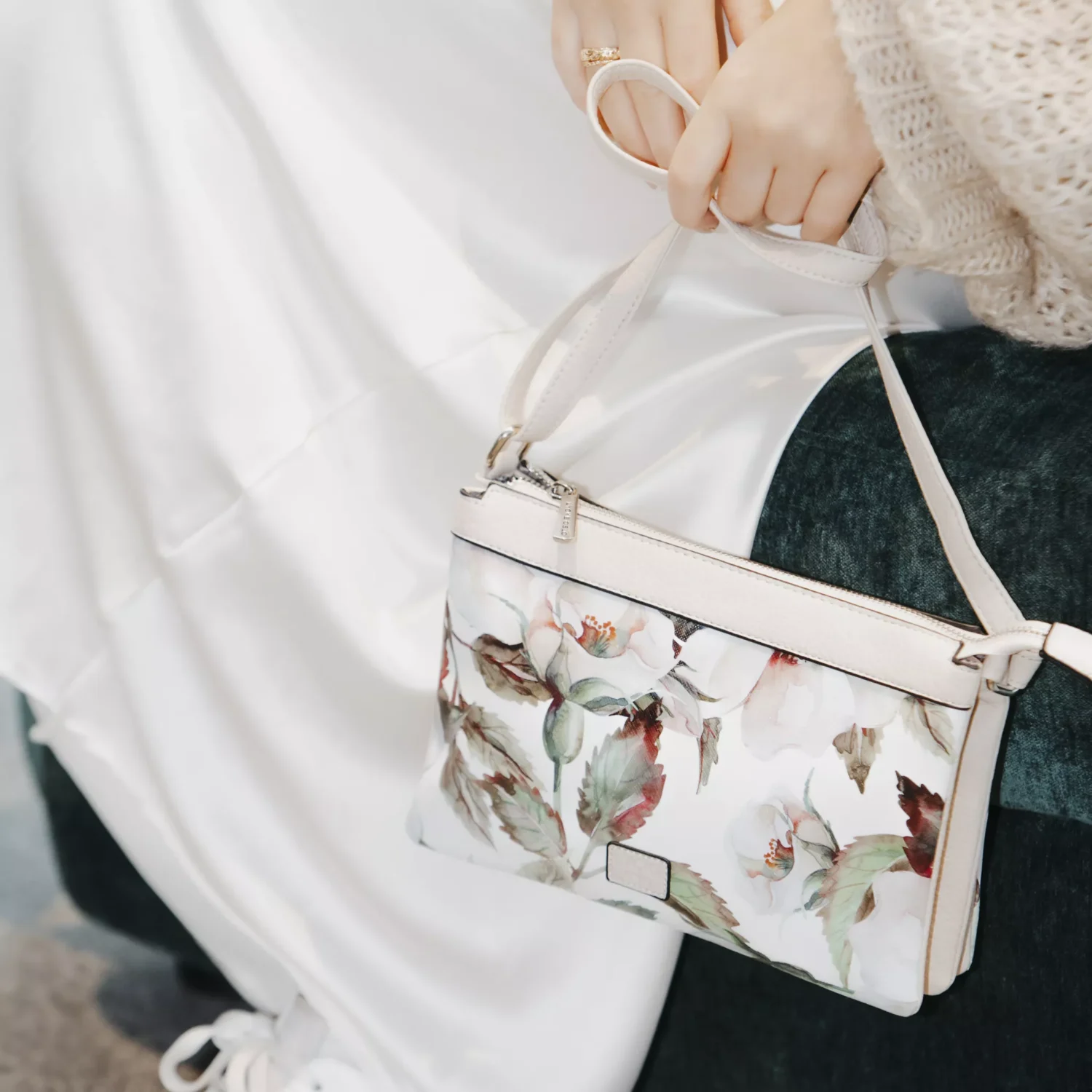 Lycke Nora Handväska Crossover Flower